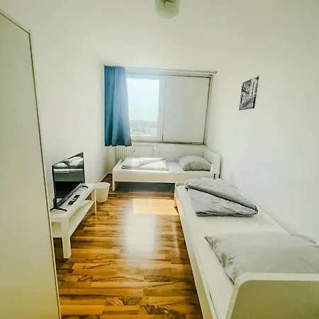 Naehe Basf- Bg Klinik - Monteurzimmerfirstchoice アパート *